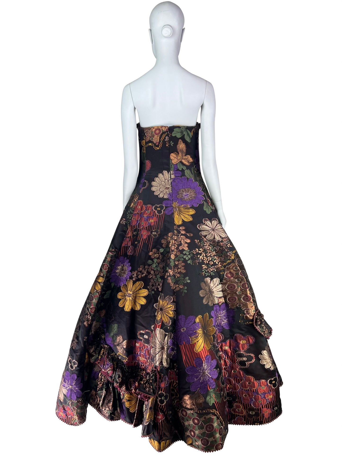 Oscar de la Renta Fall 2005 Floral Jacquard Strapless Ballgown