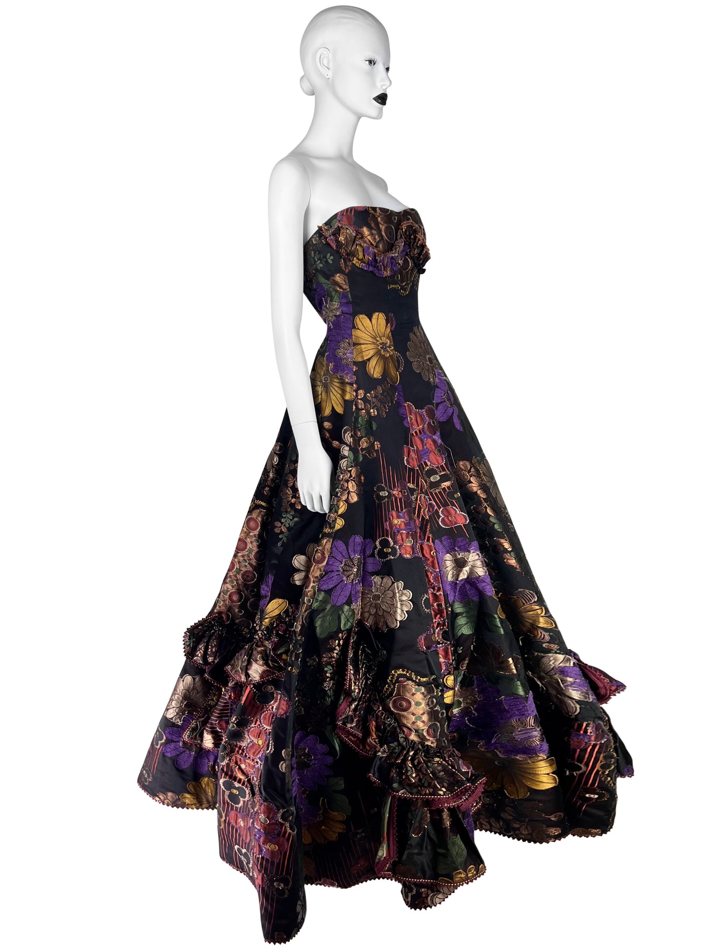 Oscar de la Renta Fall 2005 Floral Jacquard Strapless Ballgown