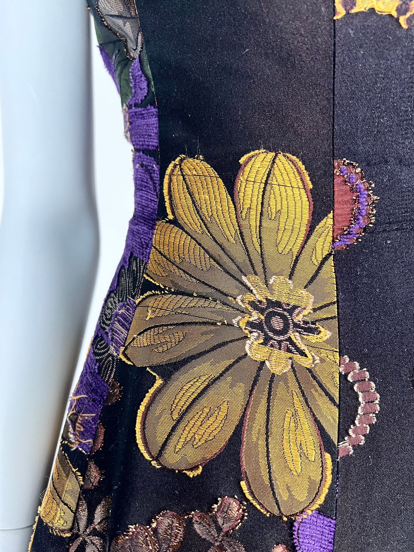 Oscar de la Renta Fall 2005 Floral Jacquard Strapless Ballgown