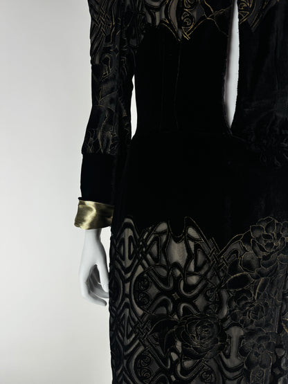 Roberto Cavalli Fall 2006 Velvet Coat / Dress
with Silk Lining