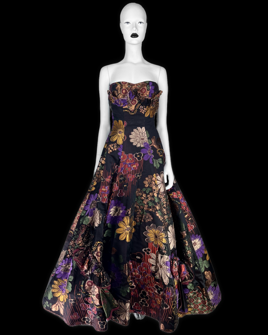 Oscar de la Renta Fall 2005 Floral Jacquard Strapless Ballgown