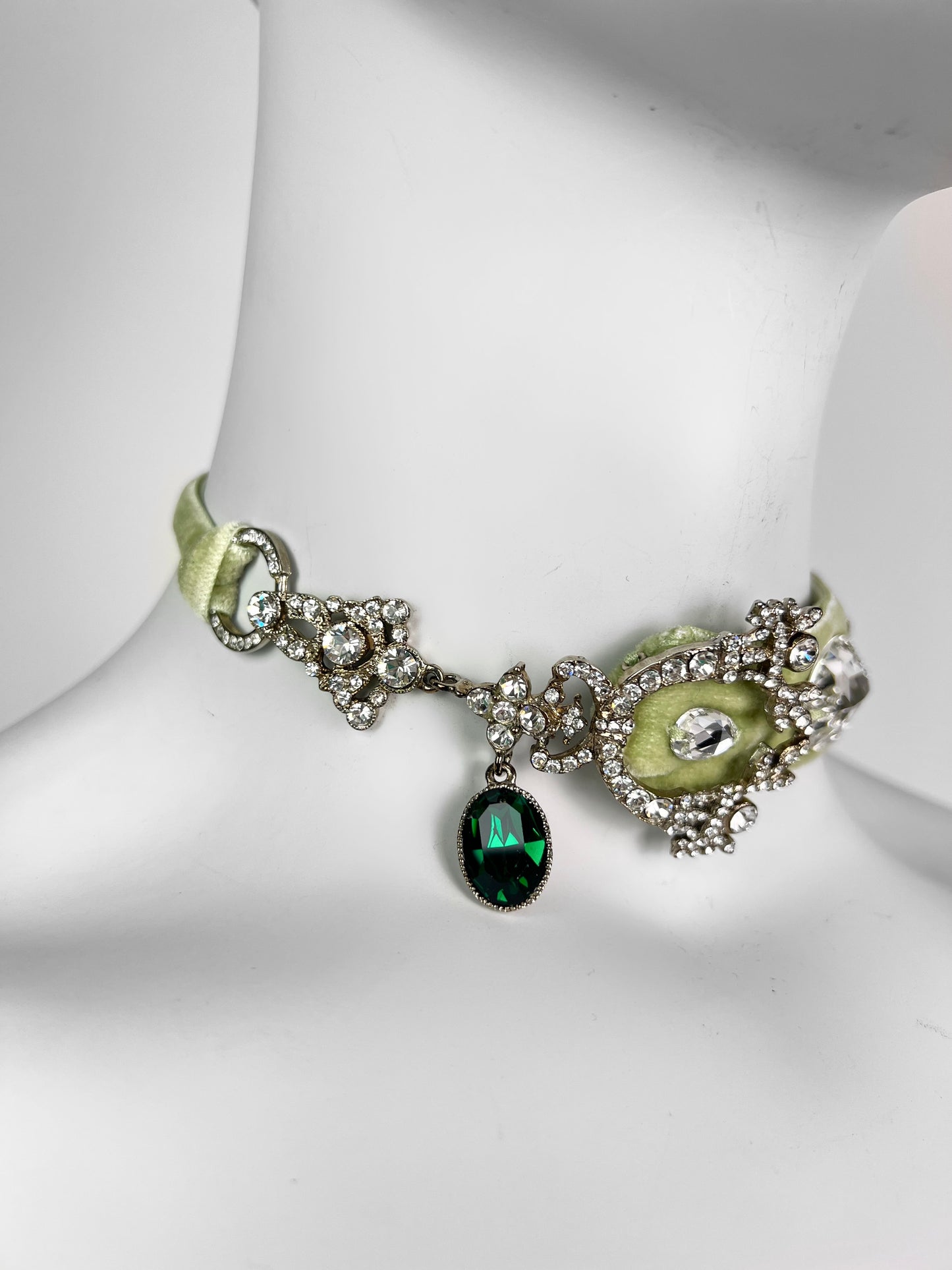 Dior by John Galliano Spring 2005 RTW Runway Velvet Choker