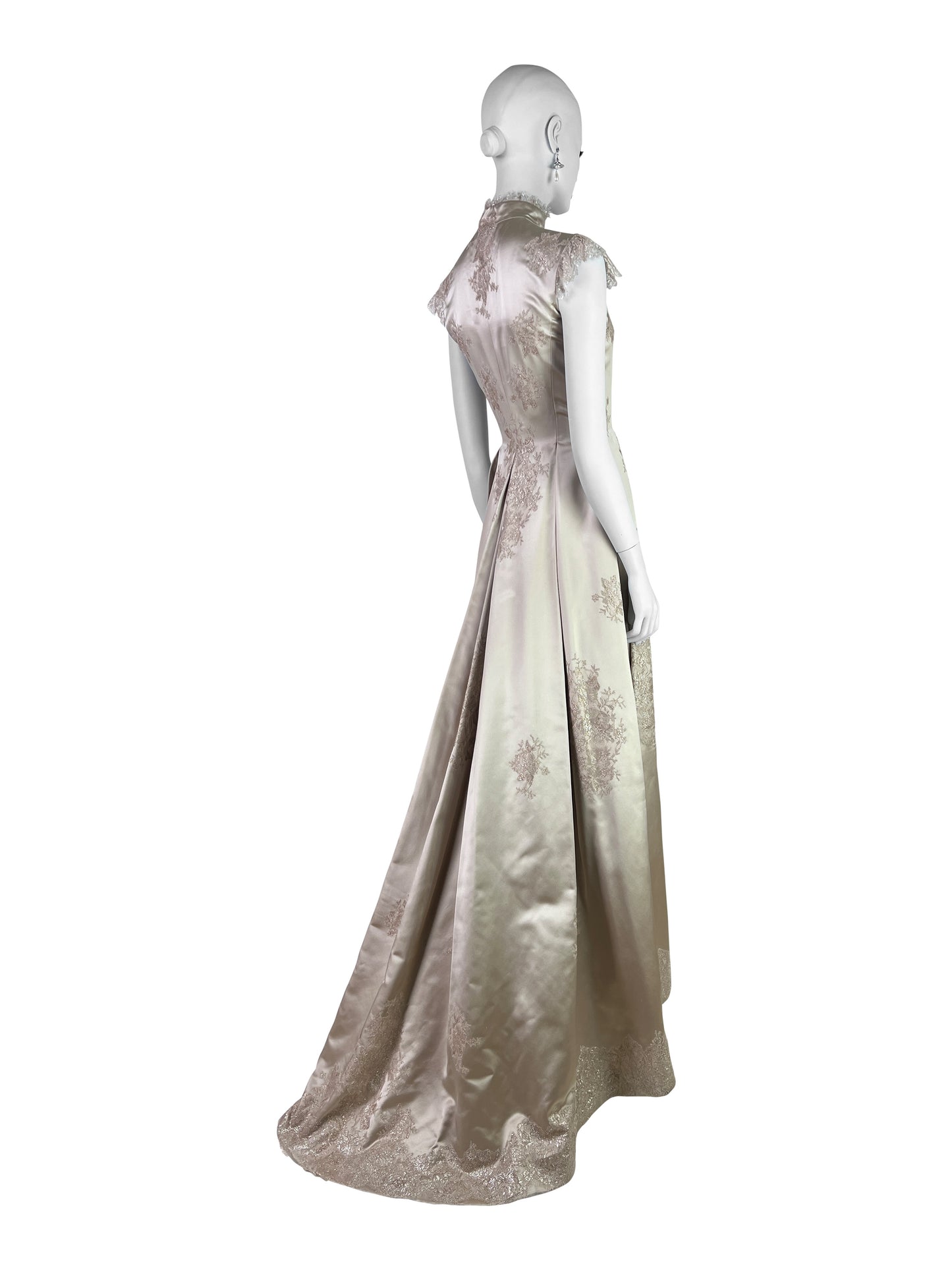 Haute Couture Pierre Balmain by Oscar de la Renta Fall 1998 Runway Ensemble