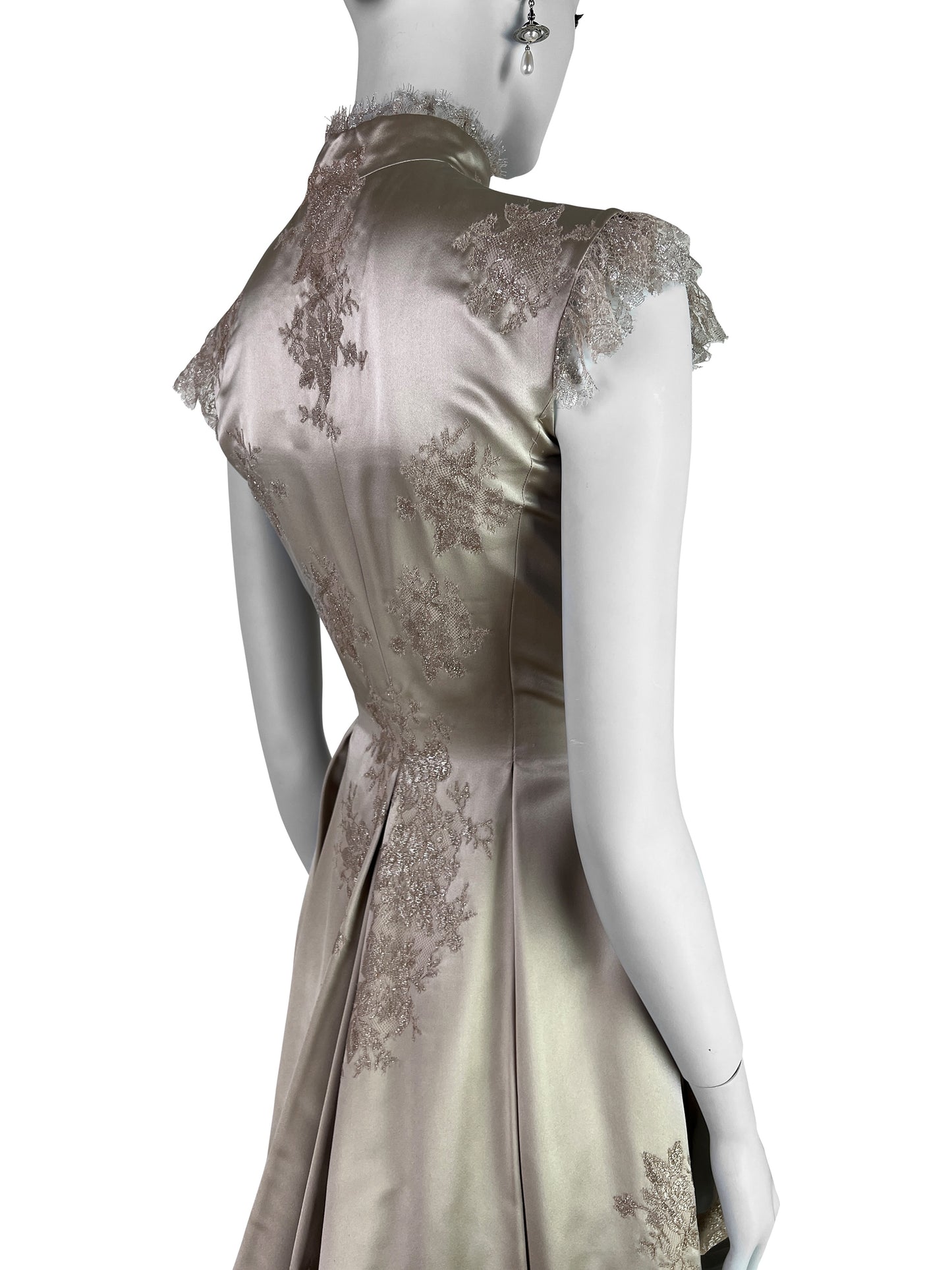 Haute Couture Pierre Balmain by Oscar de la Renta Fall 1998 Runway Ensemble